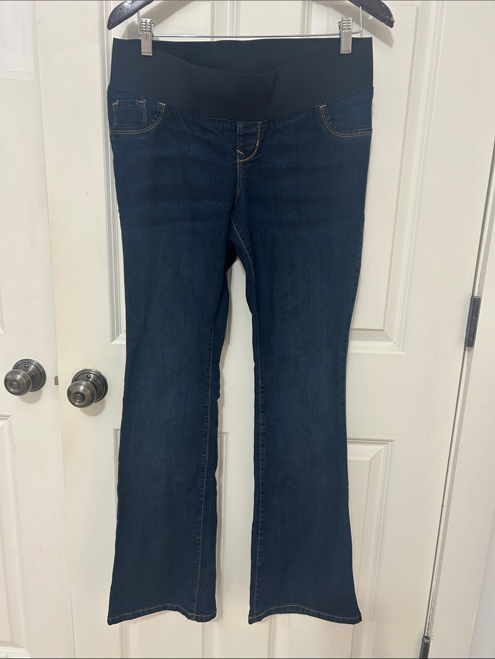 Old Navy slim boot, cut low panel Maternity Flare Jeans Size 8 Stretch Waistband